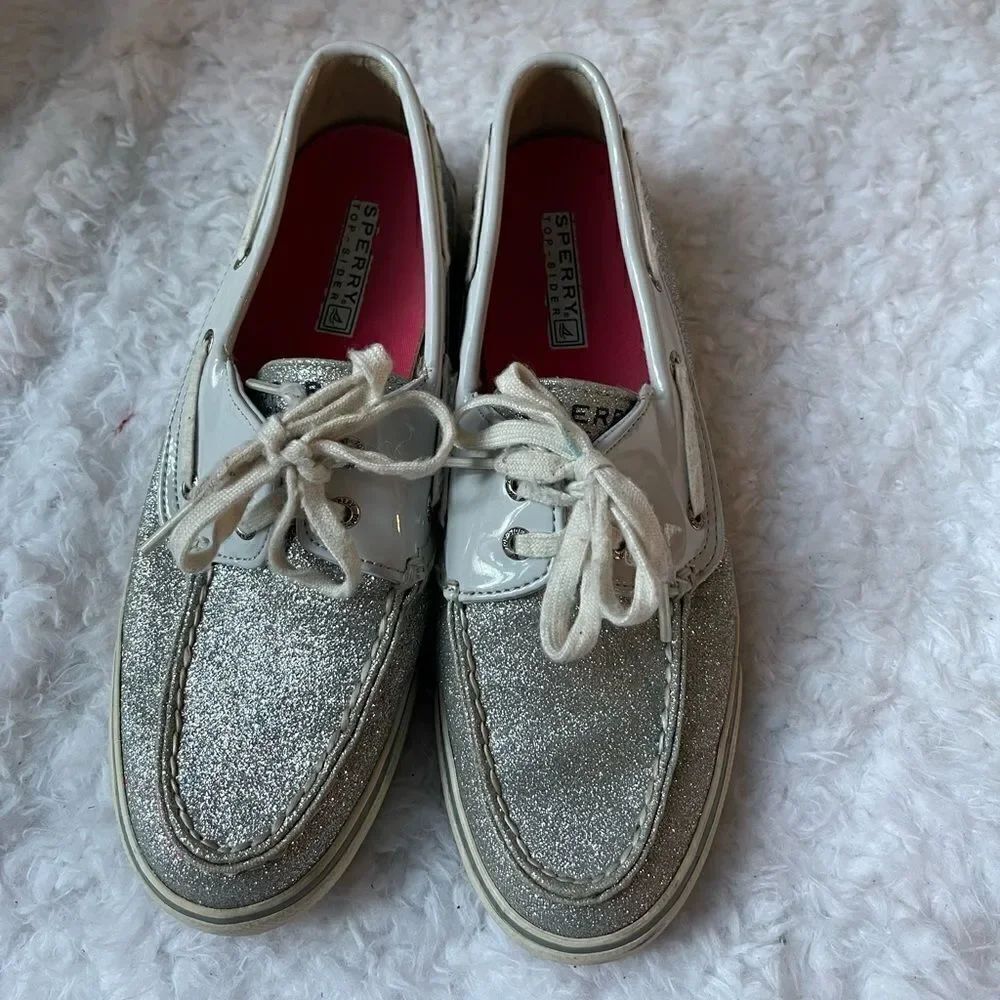 Sperry Top Sider silver glitter boat shoes size 8M